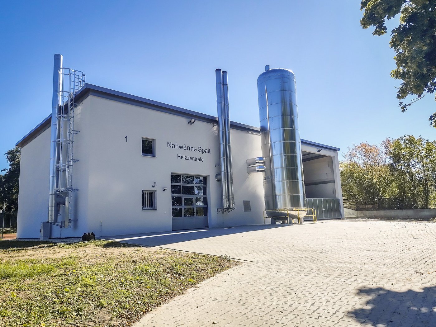 Heizhaus für Nahwärme in Spalt