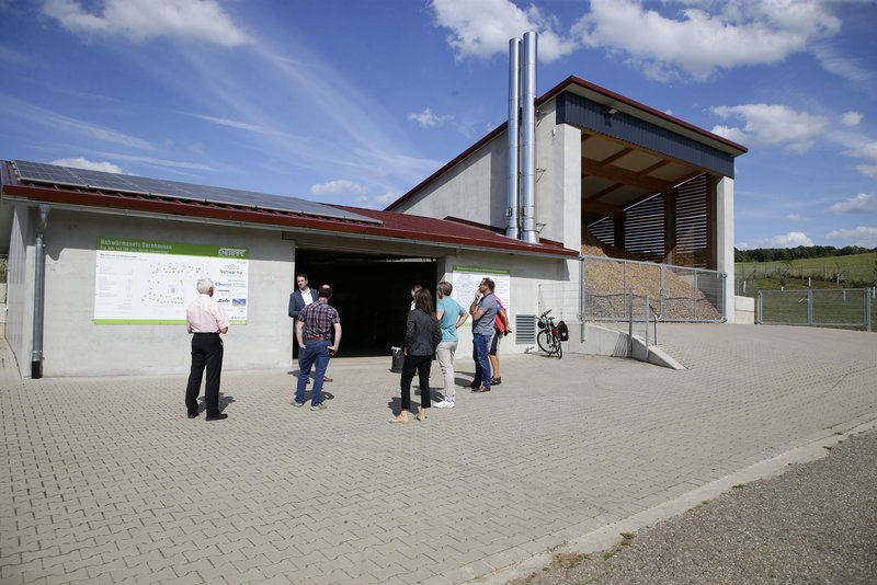 Bayerisches EnergieWasserkraftForum ENERPIPE Heizhaus in Dornhausen
