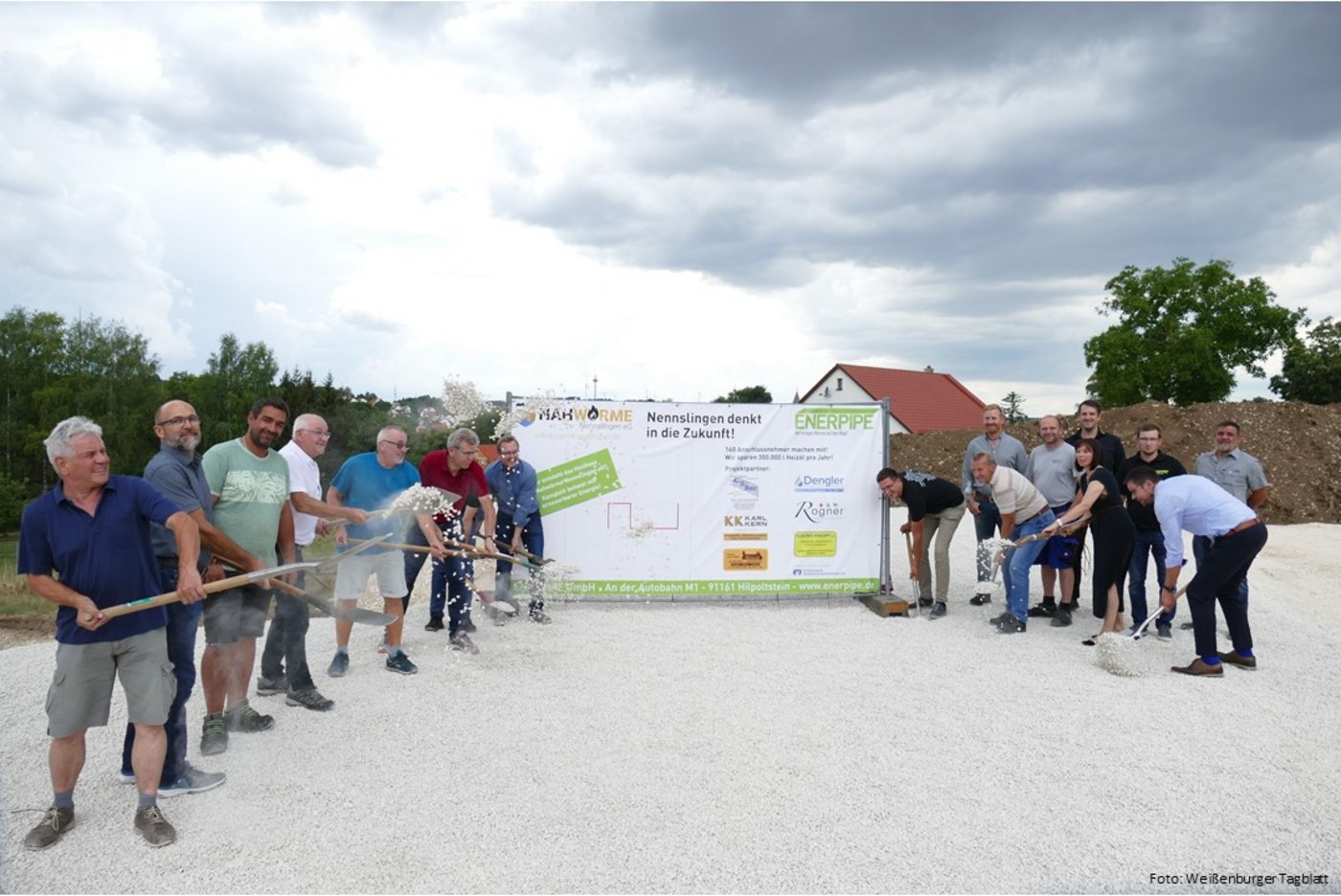 ENERPIPE Wärmenetz in Nennslingen: Spatenstich