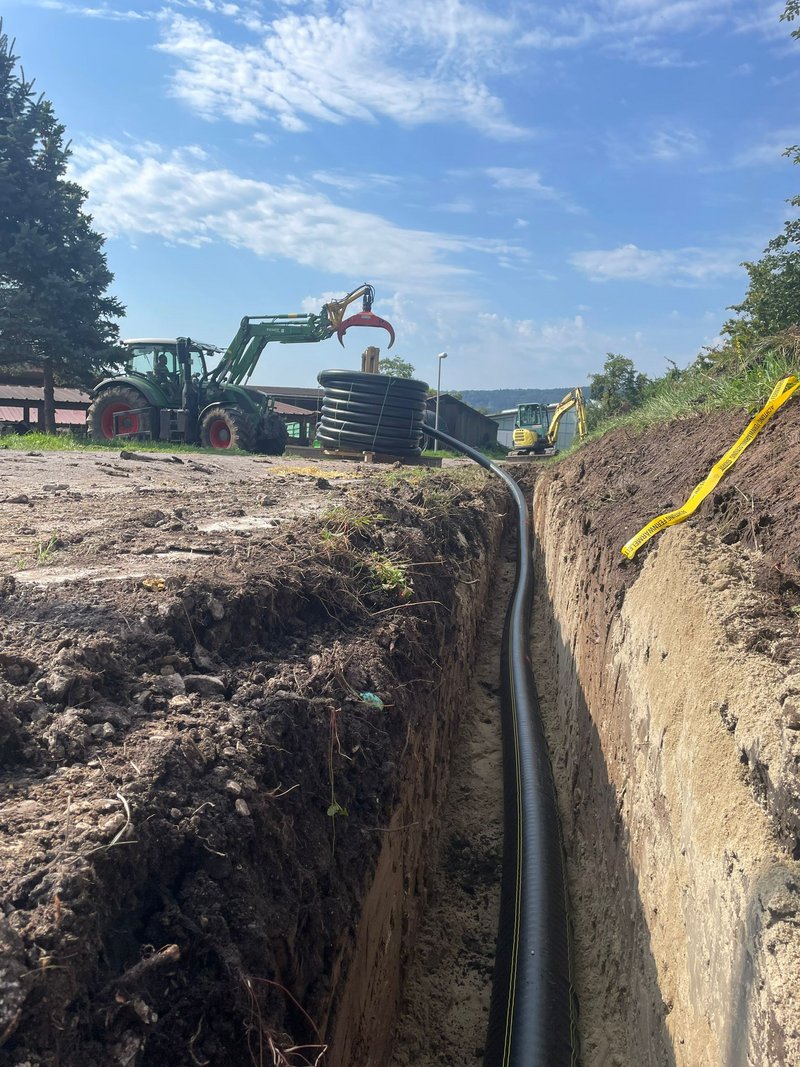 Rohrverlegung für Nahwärmenetz in Rudersberg